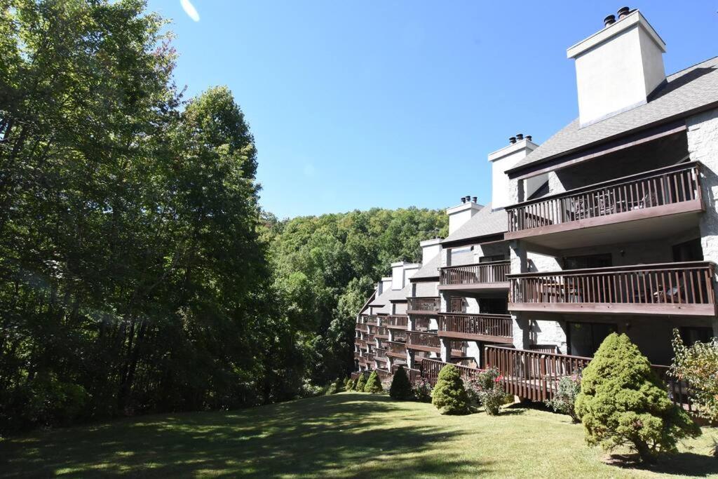 Views & Fireplace - Minutes To Gburg And Ober - Condo Gatlinburg Exteriör bild