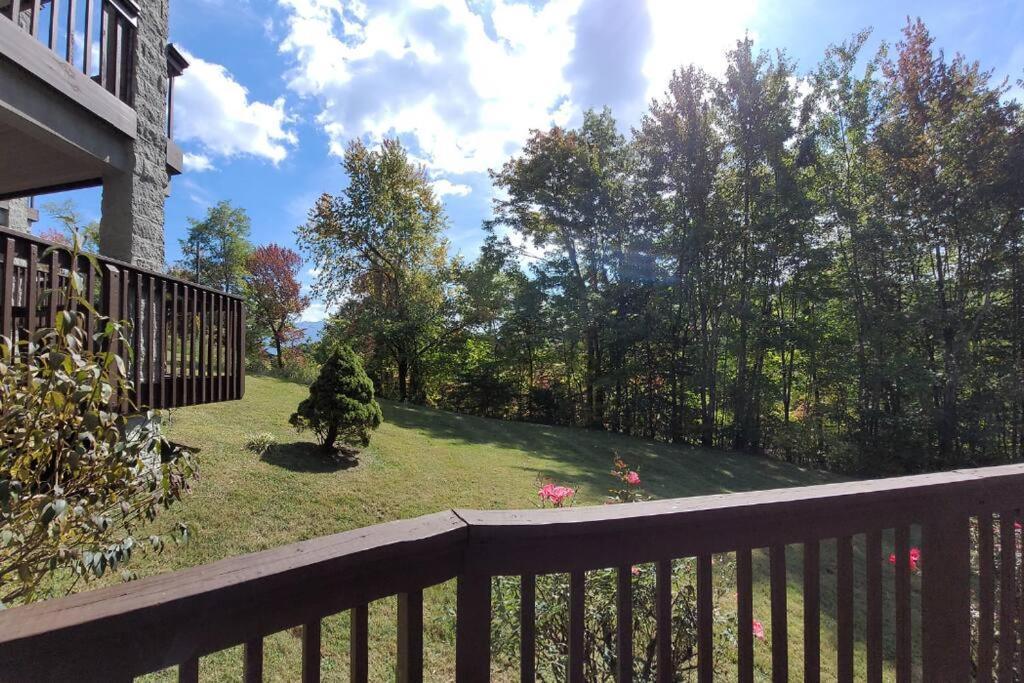 Views & Fireplace - Minutes To Gburg And Ober - Condo Gatlinburg Exteriör bild