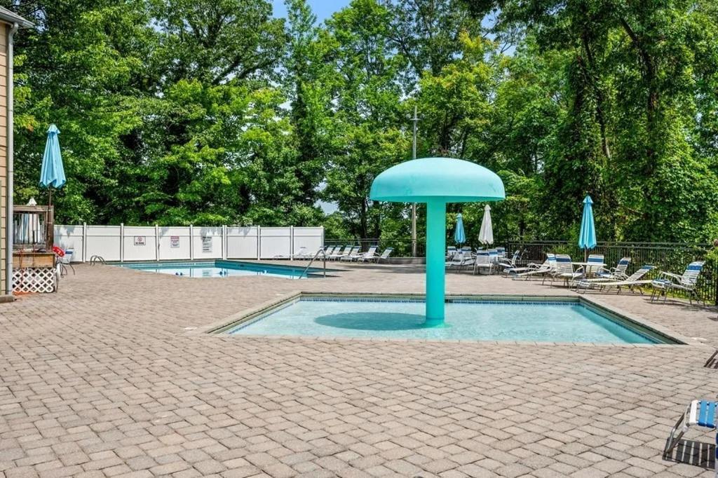 Views & Fireplace - Minutes To Gburg And Ober - Condo Gatlinburg Exteriör bild